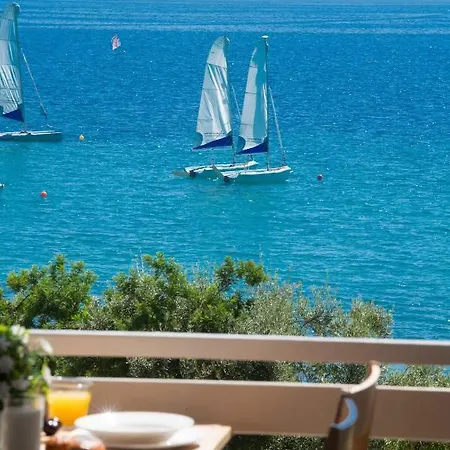 Apartament Ifi Sea House *